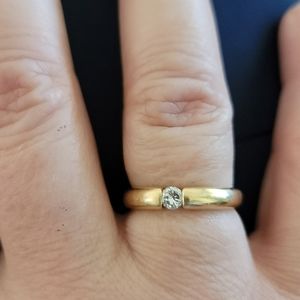 Genuine 18k Gold Diamond Ring Size 6.5